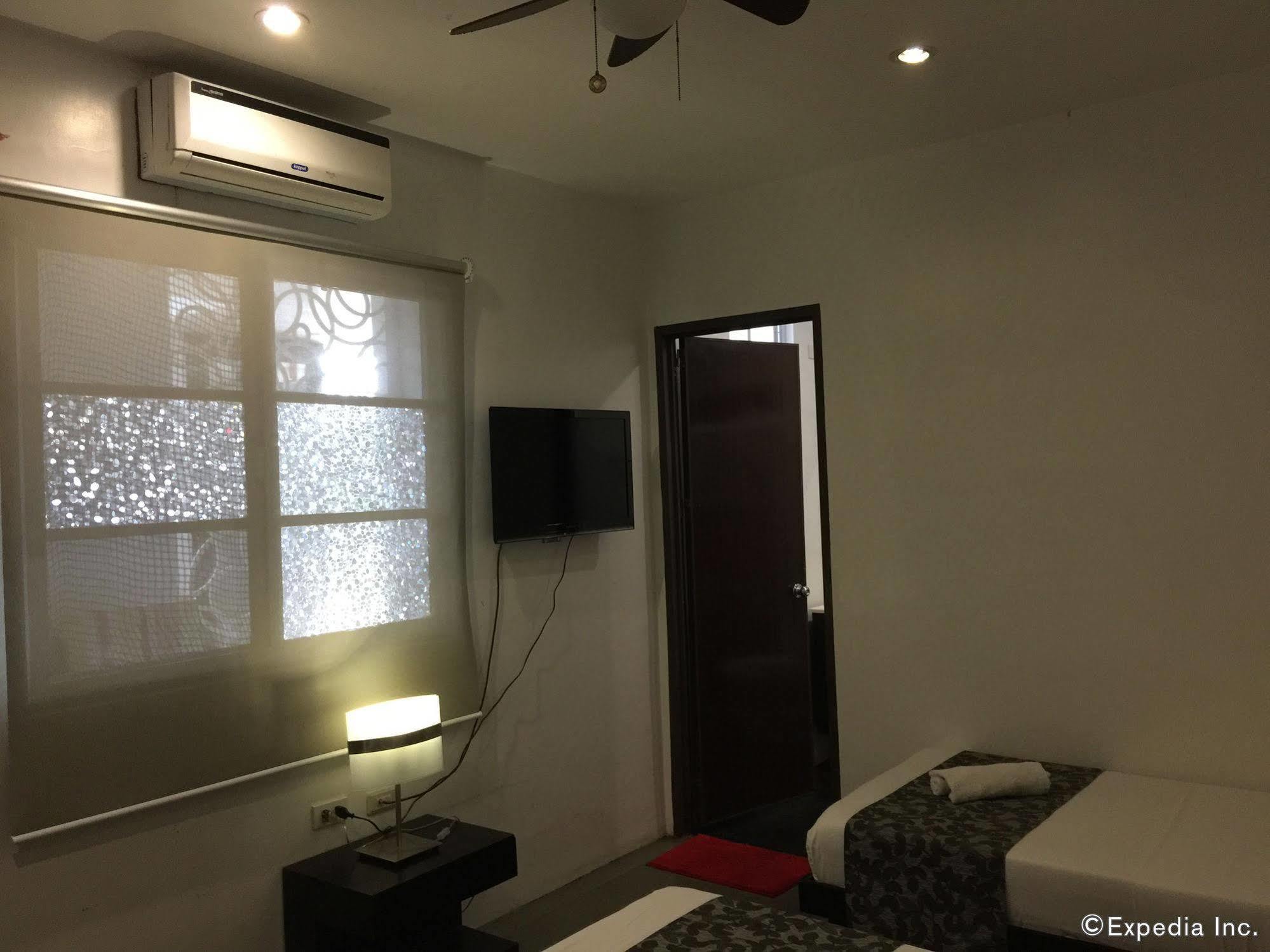 Reddoorz Micasa Lodge Coron Palawan Exterior foto